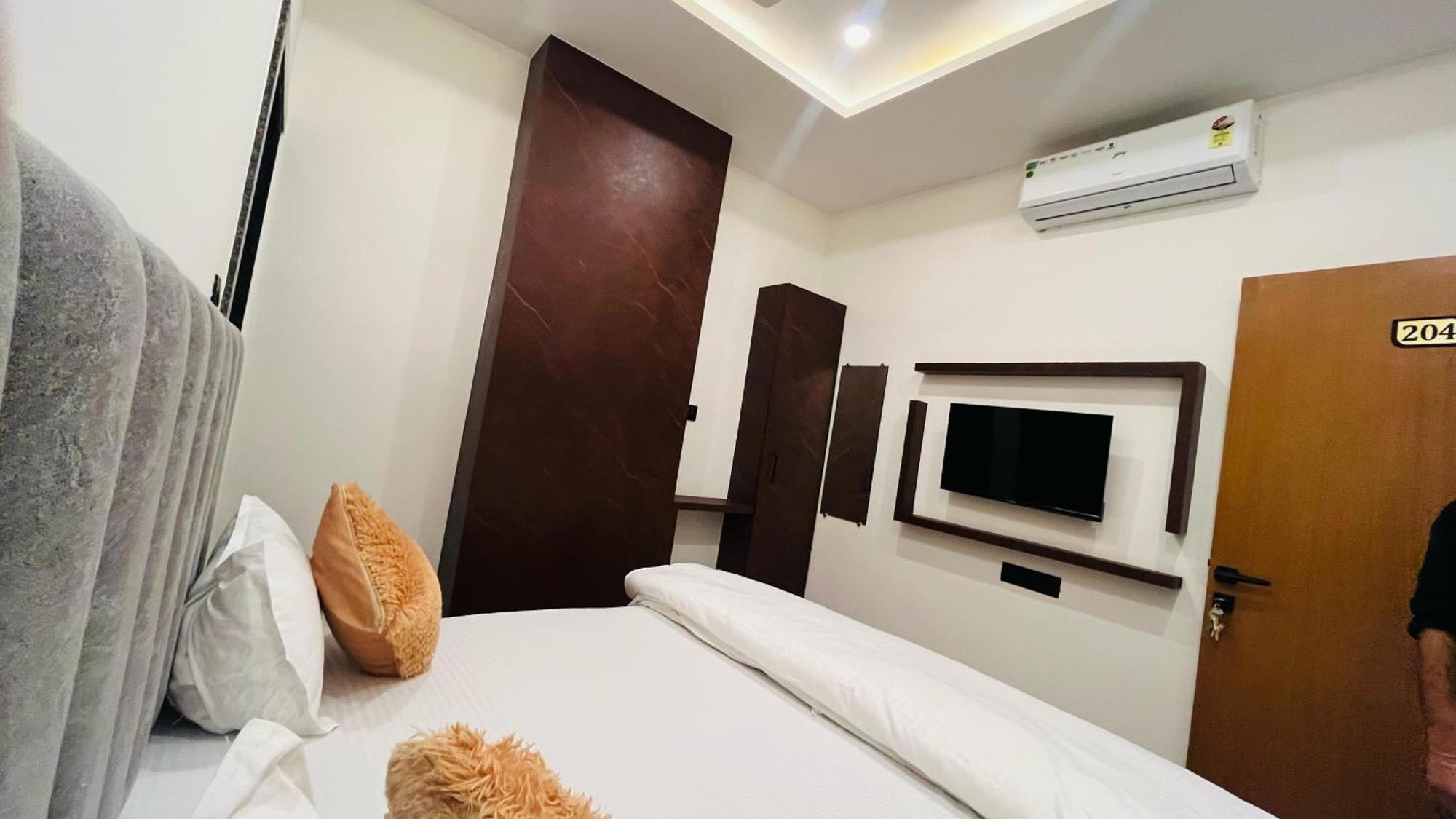 Hotel Revanta Bhilwara Værelse billede